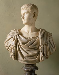 Caligula császár portréja (12-41) (márvány)